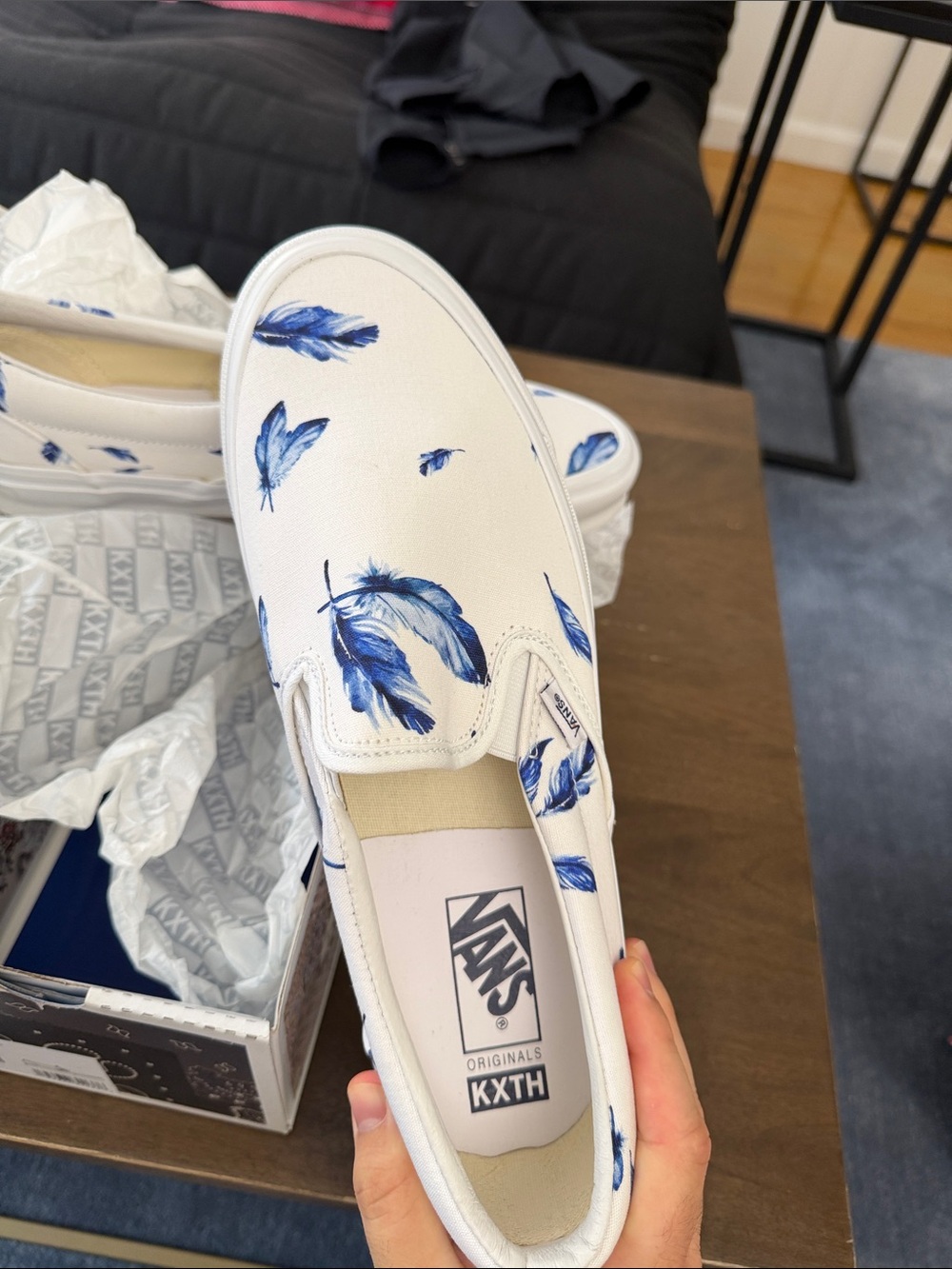 Vans Slip-On Feather Print Shoes in White and Blue - Picture 4 of 5